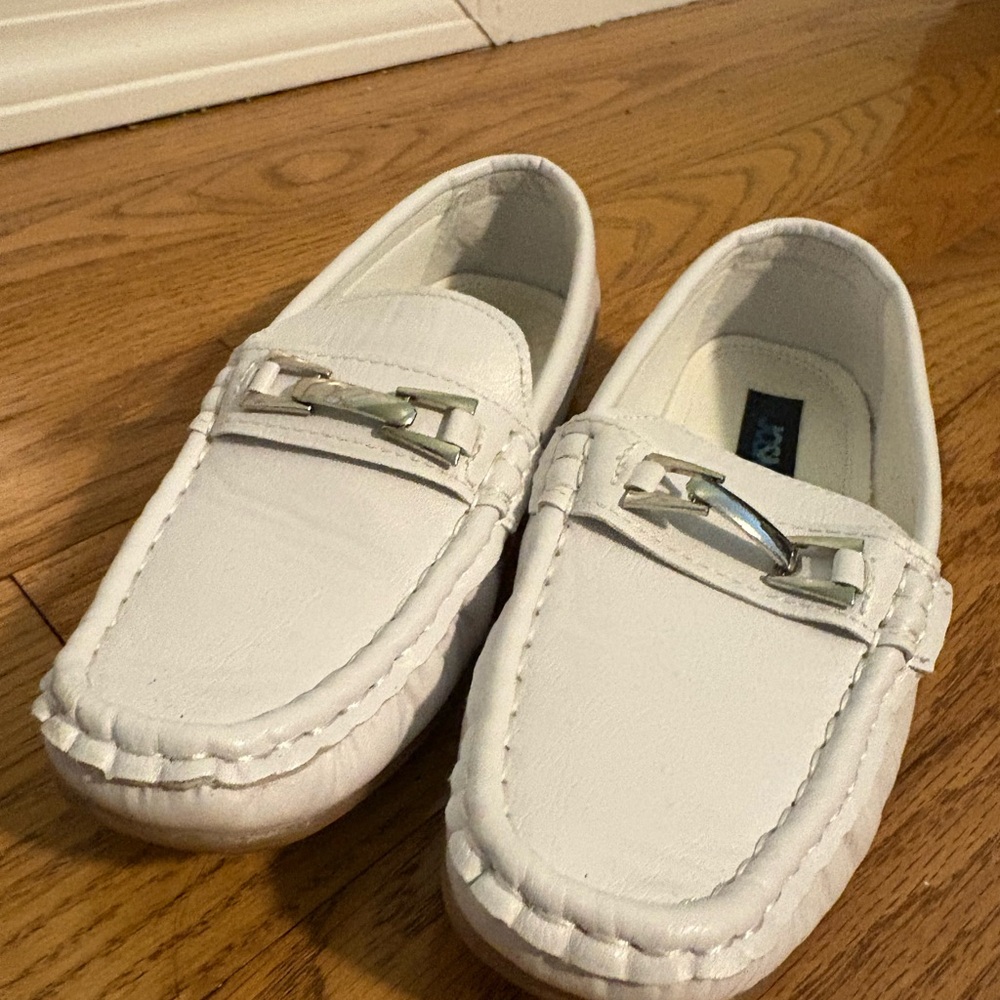 Josmo White Moccasins Soft Leather Slip-On